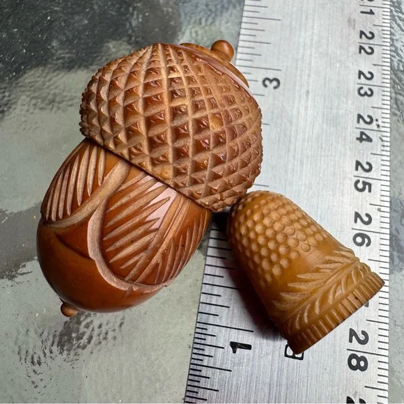 Rare Antique 1880 Sewing Thimble Holder Acorn Coquilla Nut Vegetable Ivory Tagua - Picture 8 of 11